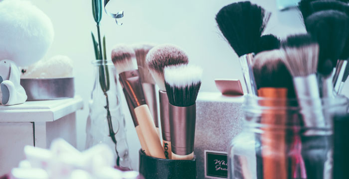 All Natural Makeup: Why you should Switch to Toxin-free